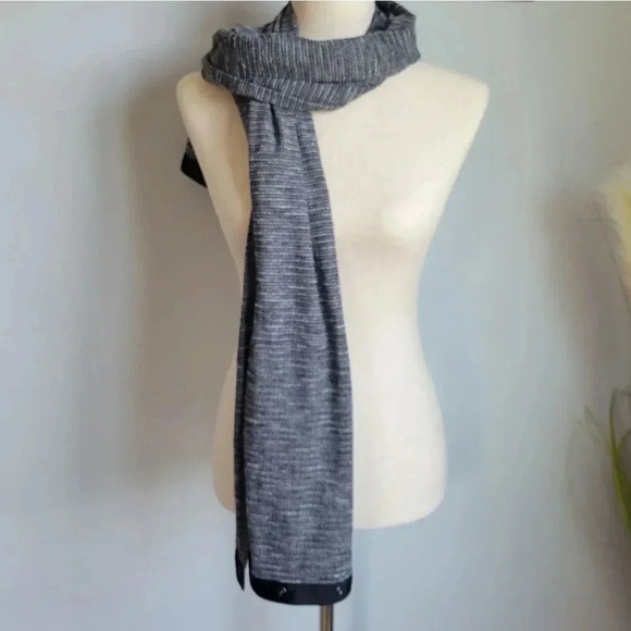Lululemon, Vinyasa Scarf Coco Pique Black White Customizable Snap Knit Wrap - Picture 8 of 13